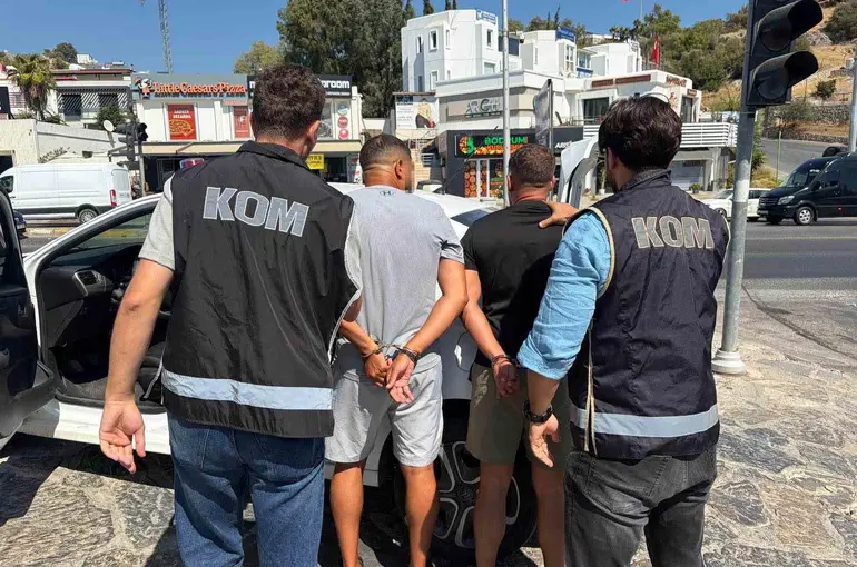 Bodrum’da kırmızı bültenle aranan şüpheli sahte kimlikle yakalandı
