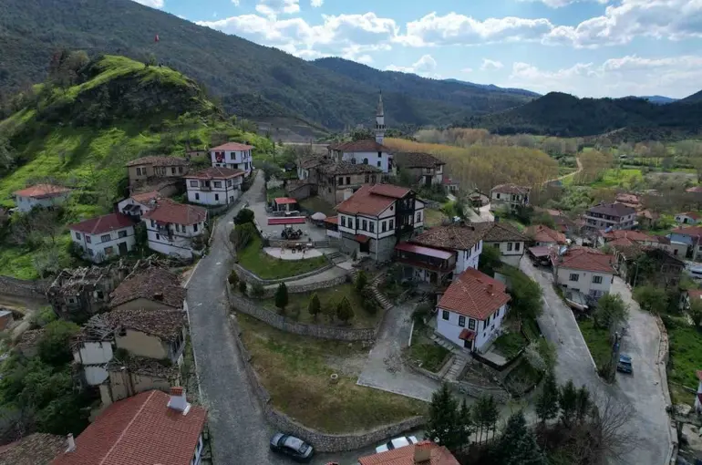 Bu sokaklar açık hava müzesi: Osmanlı’dan günümüze tanıklık eden miras
