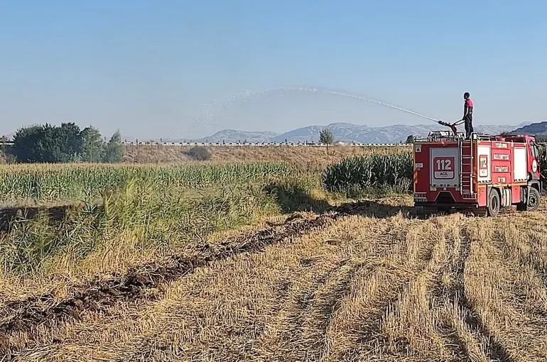 Burdur’da ot yangını büyümeden söndürüldü

