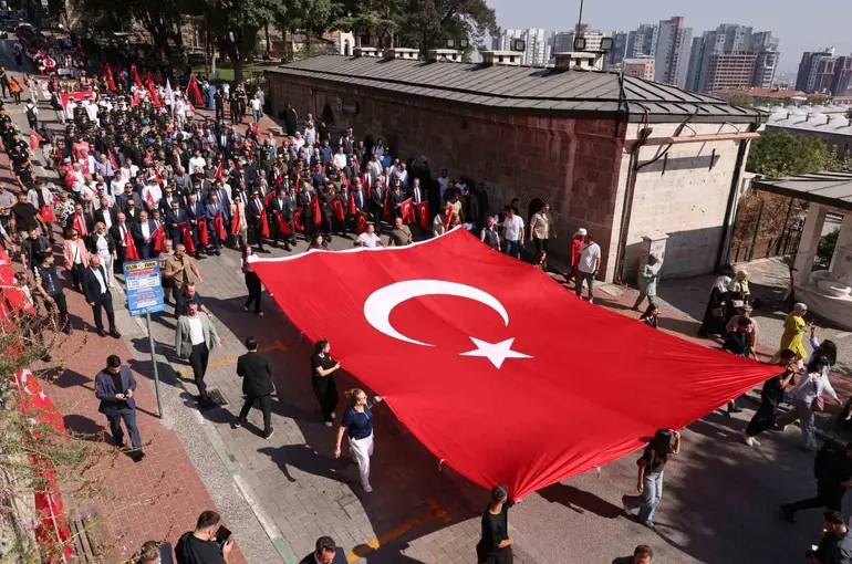 Bursa’nın kurtuluşu coşku ve gururla kutlandı
