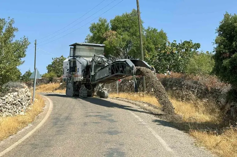 Büyükşehir Belediyesi, Araban’da kırsal mahalle yollarında yenileme çalışmaları başlattı
