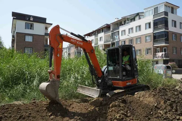 Büyükşehir Belediyesinde Edremit Altınkum’un altyapısına büyük yatırım
