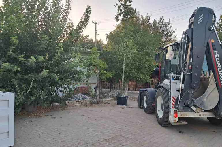 Büyükşehir Belediyesi’nden Sultanhisar’a yeşil alan desteği
