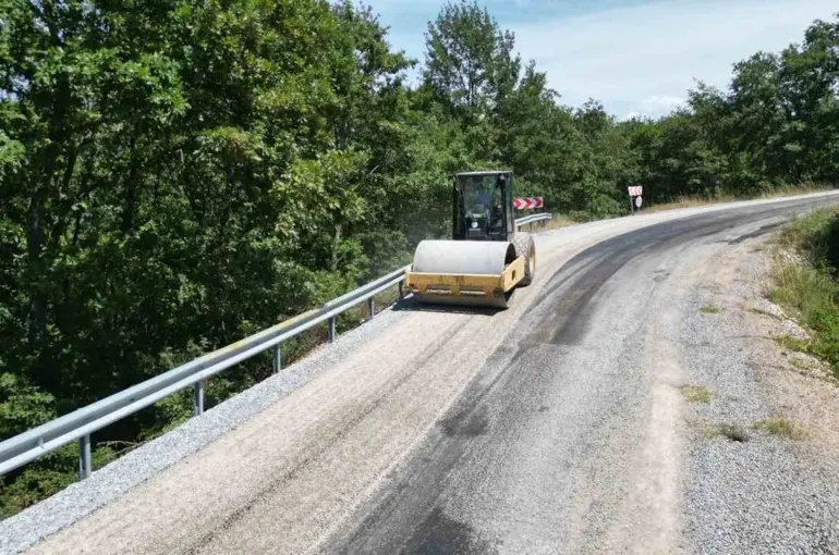 Büyükşehir’den İznik’te yollara konfor ayarı
