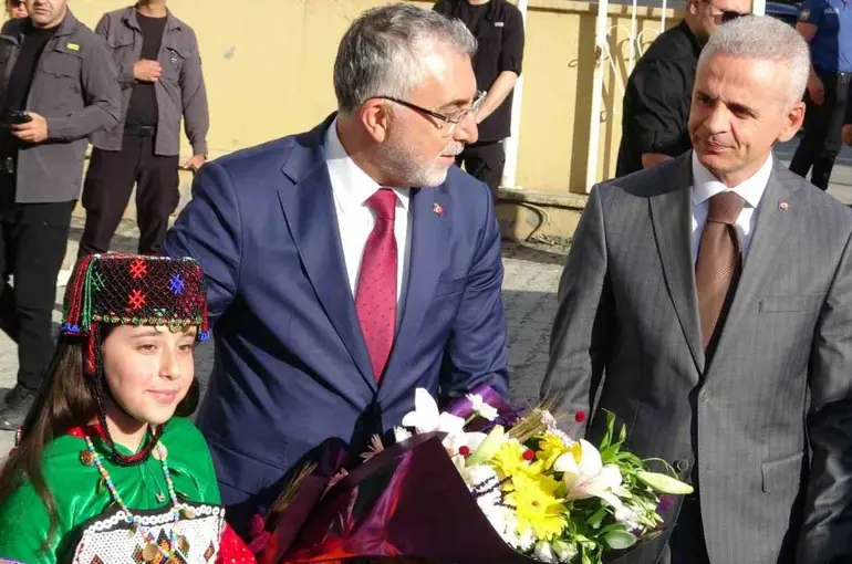 Çalışma Bakanı Işıkhan Ardahan’da
