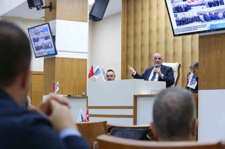 Canik’te burslar hesapta, Meşe Tesisleri yenileniyor
