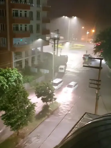 Çarşamba ilçesinde sağanak etkili oldu
