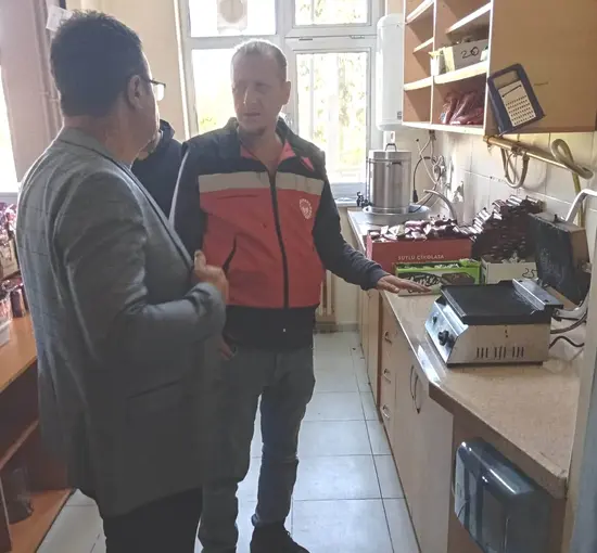 Çavdarhisar’da okul kantinlerine gıda denetimi
