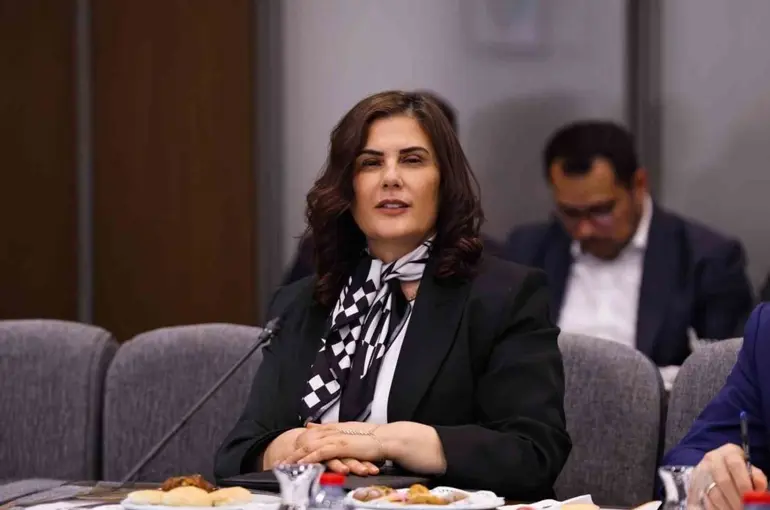 Çerçioğlu, AK Parti Yerel Yönetimler Değerlendirme Toplantısı’na katıldı
