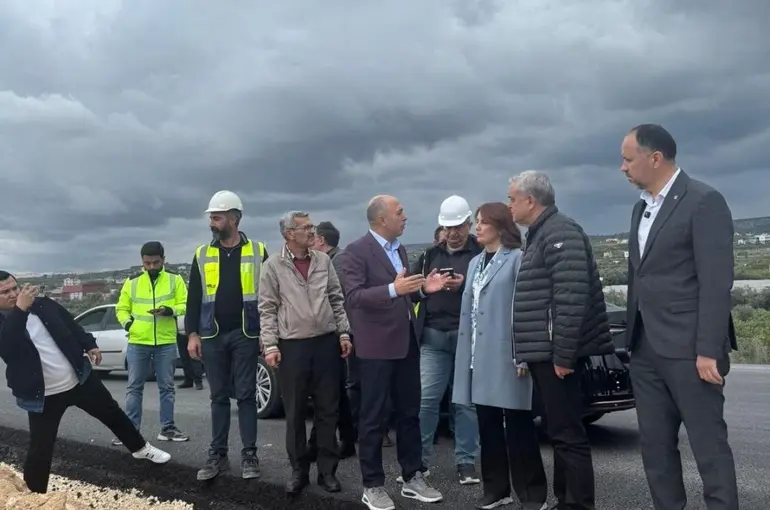 Çeşmeli- Kızkalesi Otoyolunda çalışmalar yerinde incelendi
