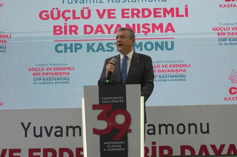 CHP Genel Başkanı Özel, CHP Kastamonu İl Başkanlığı 39. İl Kongresi’ne katıldı
