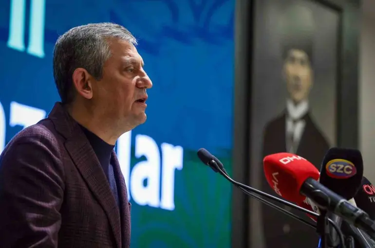 CHP Genel Başkanı Özel: "Filistin için verilen mücadeleye hem diplomatik desteği hem de insani desteği vermiş olan bir ülkeyiz"
