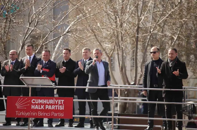 CHP Genel Başkanı Özel: "İran’ın kararını İran halkı verecektir"
