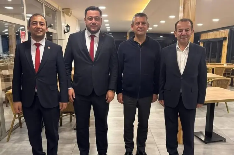 CHP Genel Başkanı Özel’den güven tazeleyen il başkanına tebrik
