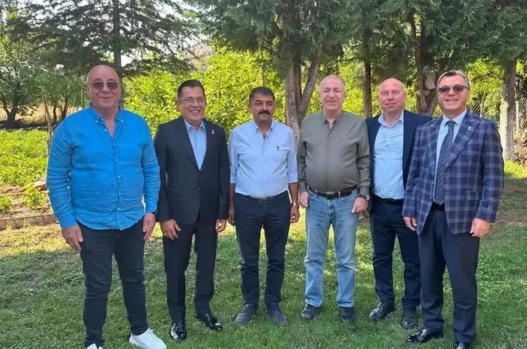 CHP’li Kale Belediye Başkanından jet transfer
