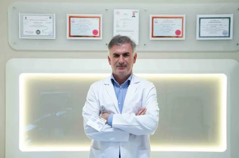 Çocuklarda karın ağrısı tehlikeli olabilir
