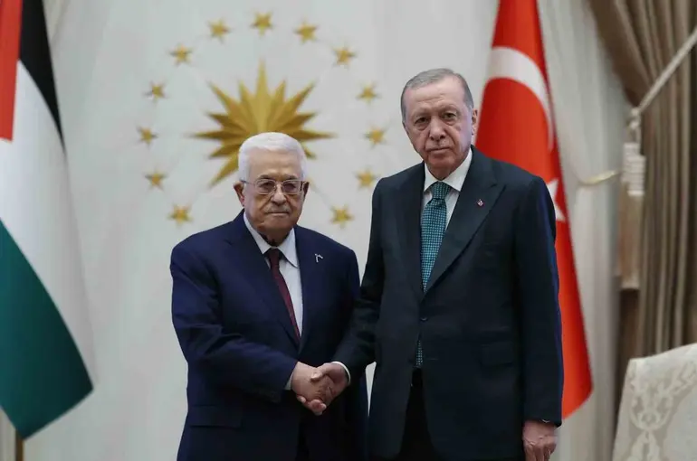 Cumhurbaşkanı Erdoğan, Filistin Devlet Başkanı Abbas ile görüştü
