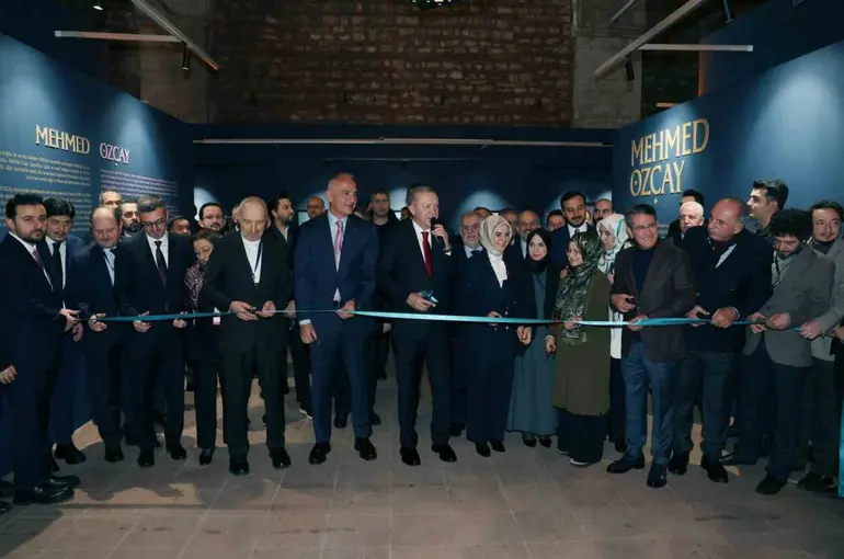 Cumhurbaşkanı Erdoğan, Hane İslam Eserleri Sergisi’nin açılışını yaptı
