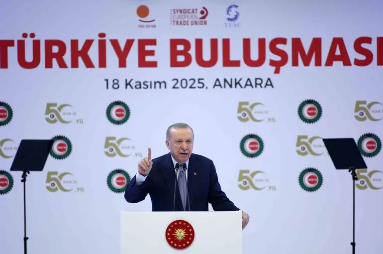 Cumhurbaşkanı Erdoğan: "Hayat pahalılığını mutlaka çözeceğiz"
