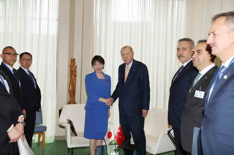 Cumhurbaşkanı Erdoğan, Japonya Başbakanı Takaichi ile görüştü
