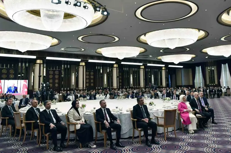Cumhurbaşkanı Erdoğan: "Karadeniz’de sivil gemiler hedef alınmamalı, ikazlarımızı ilettik"
