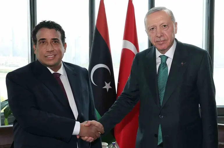 Cumhurbaşkanı Erdoğan, Libya Başkanlık Konseyi Başkanı El-Menfi ile görüştü
