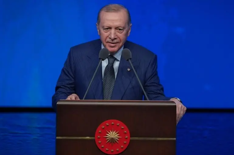 Cumhurbaşkanı Erdoğan: "TRT, hakikat mücadelesini en iyi şekilde veriyor"