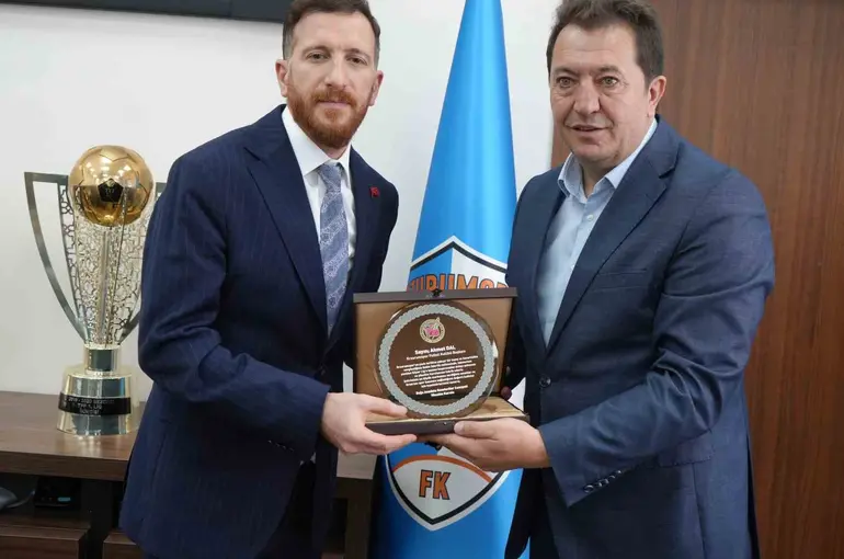 DAGC’den Erzurumspor Başkanı Ahmet Dal’a başarı plaketi
