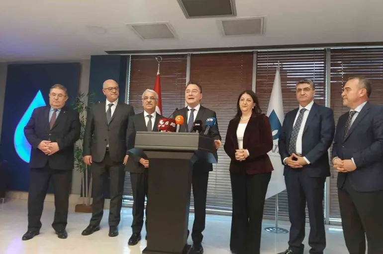 DEM Parti heyeti, DEVA Partisi ile görüştü
