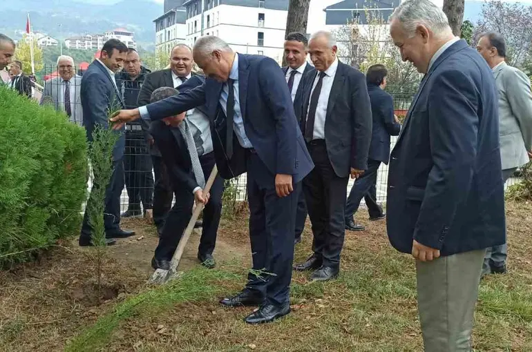 Devrek’te İlköğretim haftası kutlama programı
