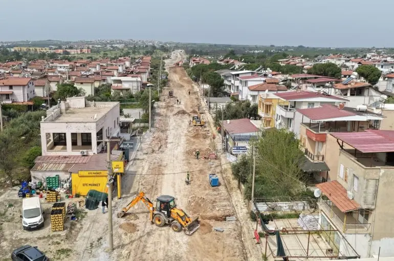 Didim Akbük’te yol yenileme çalışmaları başladı
