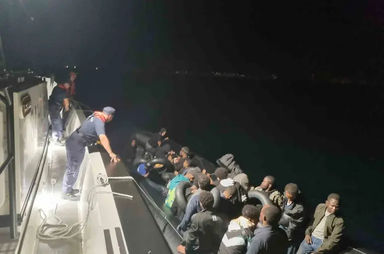Didim’de 32 düzensiz göçmen yakalandı
