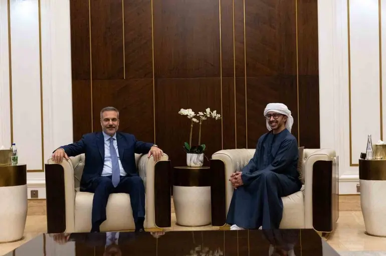 Dışişleri Bakanı Fidan, BAE’li mevkidaşı Al Nahyan ile görüştü

