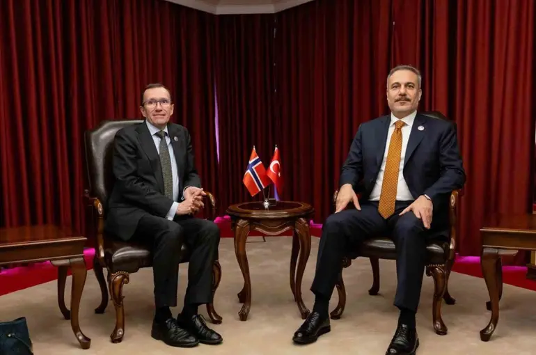 Dışişleri Bakanı Fidan, Norveçli mevkidaşı Eide ile görüştü
