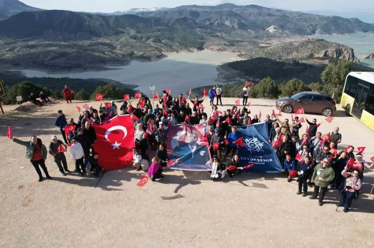 Doğaseverler Arapapıştı’da trekking etkinliğinde buluştu
