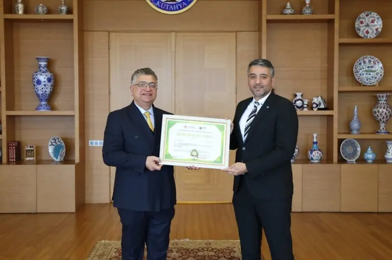 DPÜ Evliya Çelebi Yerleşkesi’ne ’Sıfır atık belgesi yenileme’ başarısı
