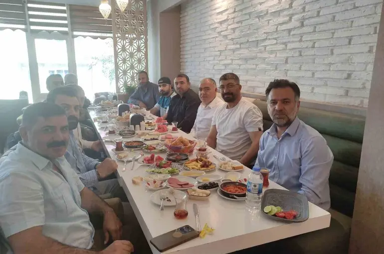 DSYB Başkan adayı Sarıkaya, basınla buluştu
