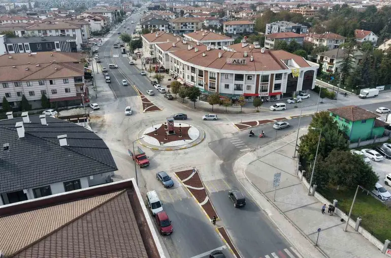 Düzce şehir merkezinde trafik akışına düzen geldi
