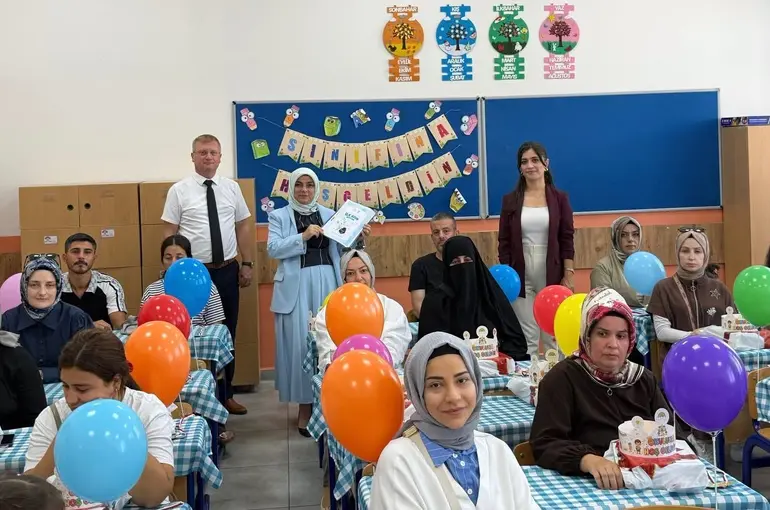 Düzce’de ilkokullarda uyum haftası heyecanı başladı
