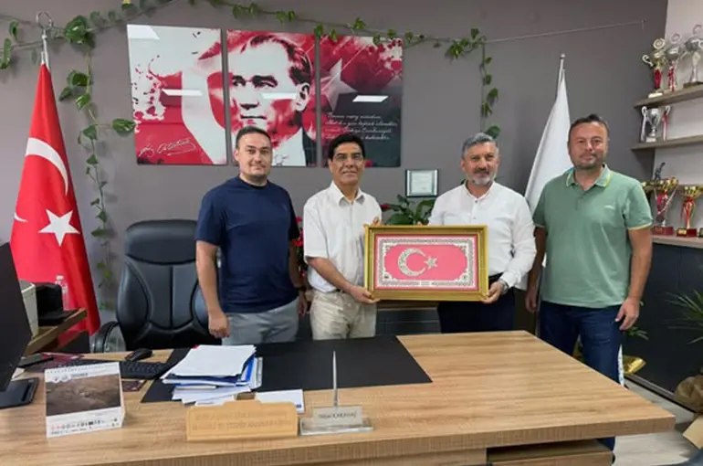 Eğitim Bir-Sen Muğla Şube Başkanı Uçak’tan yeni okul yöneticilerine ziyaret
