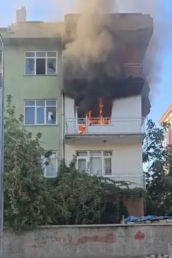 Elazığ’da ev yangını
