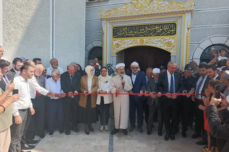 Erbaş, Yalova’da cami açılışına katıldı
