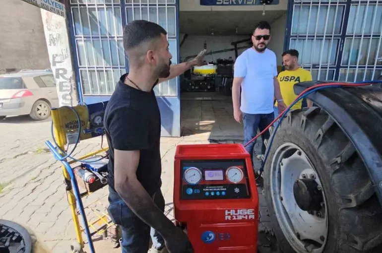 Erciş’te sıcak hava etkisini gösterdi, sürücüler klima için sanayiye akın etti
