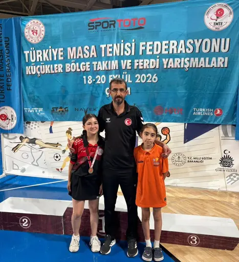 Erzincanlı Güler masa tenisinde bölge ikincisi oldu
