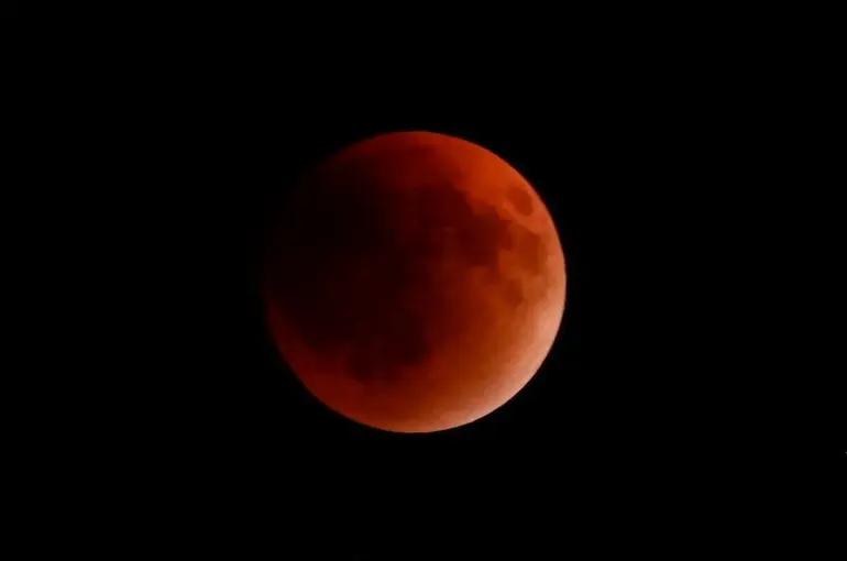 Erzurum’da ay tutulması heyecanı
