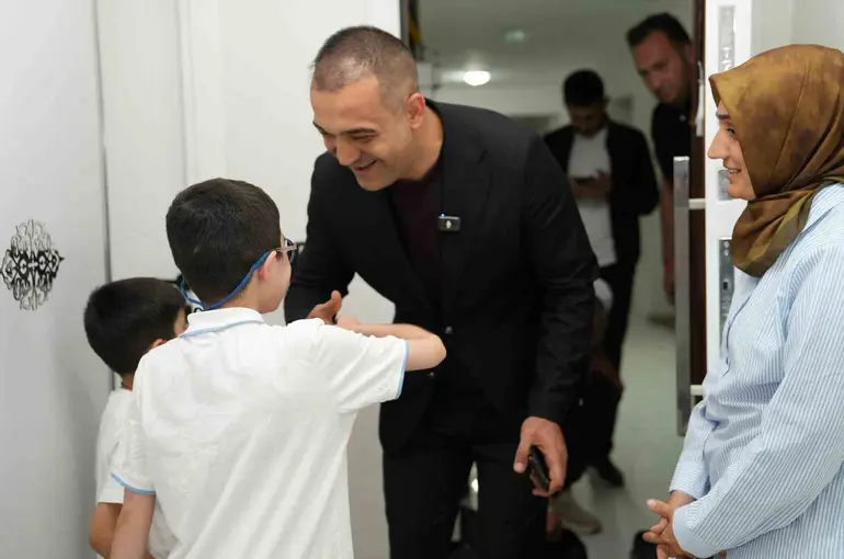 Erzurum’da DMD hastası Ahmet Sami için kritik süreç: tedavi için son 25 gün, son 200 bin dolar
