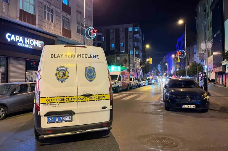Esenler’de cadde ortasında silahlı kavga: 2 yaralı
