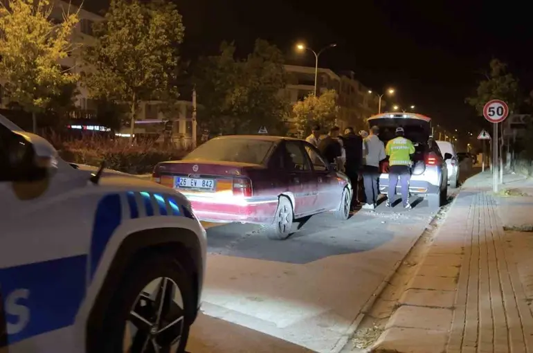 Eskişehir’de alkollü sürücü denetime takıldı, 25 bin TL ceza kesildi
