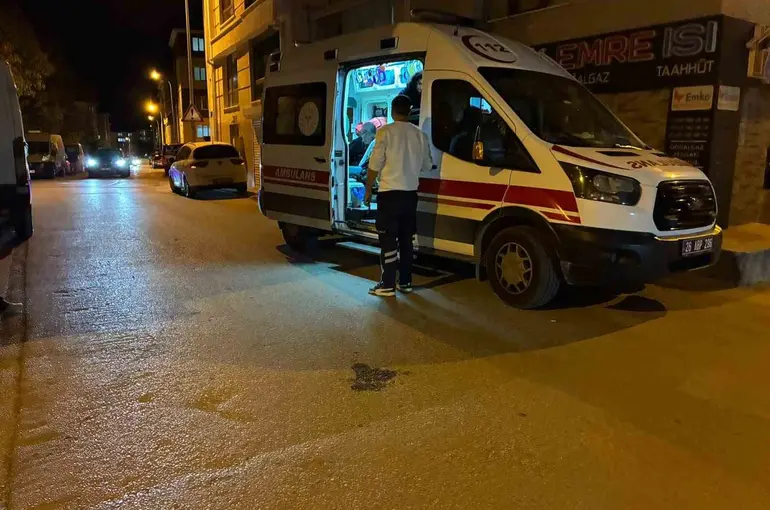 Eskişehir’de otomobile yandan çarpan motosikletli yaralandı
