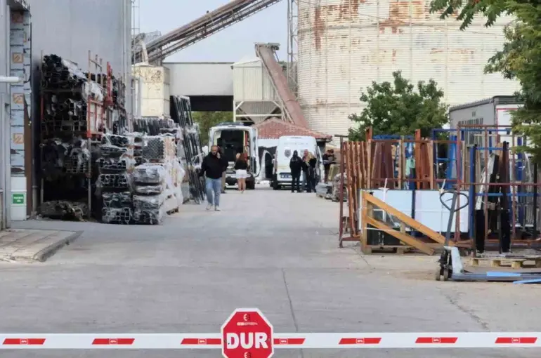 Eskişehir’de yüksekten düşen kişi hayatını kaybetti
